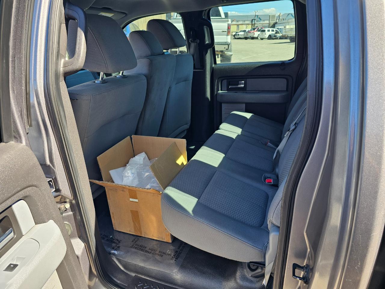 Ford F-150 XL SuperCrew 5.5-ft. Bed 2WD 2012