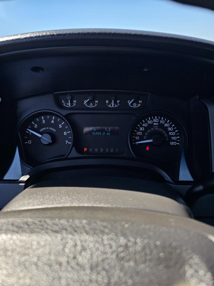 Ford F-150 XL SuperCrew 5.5-ft. Bed 2WD 2012