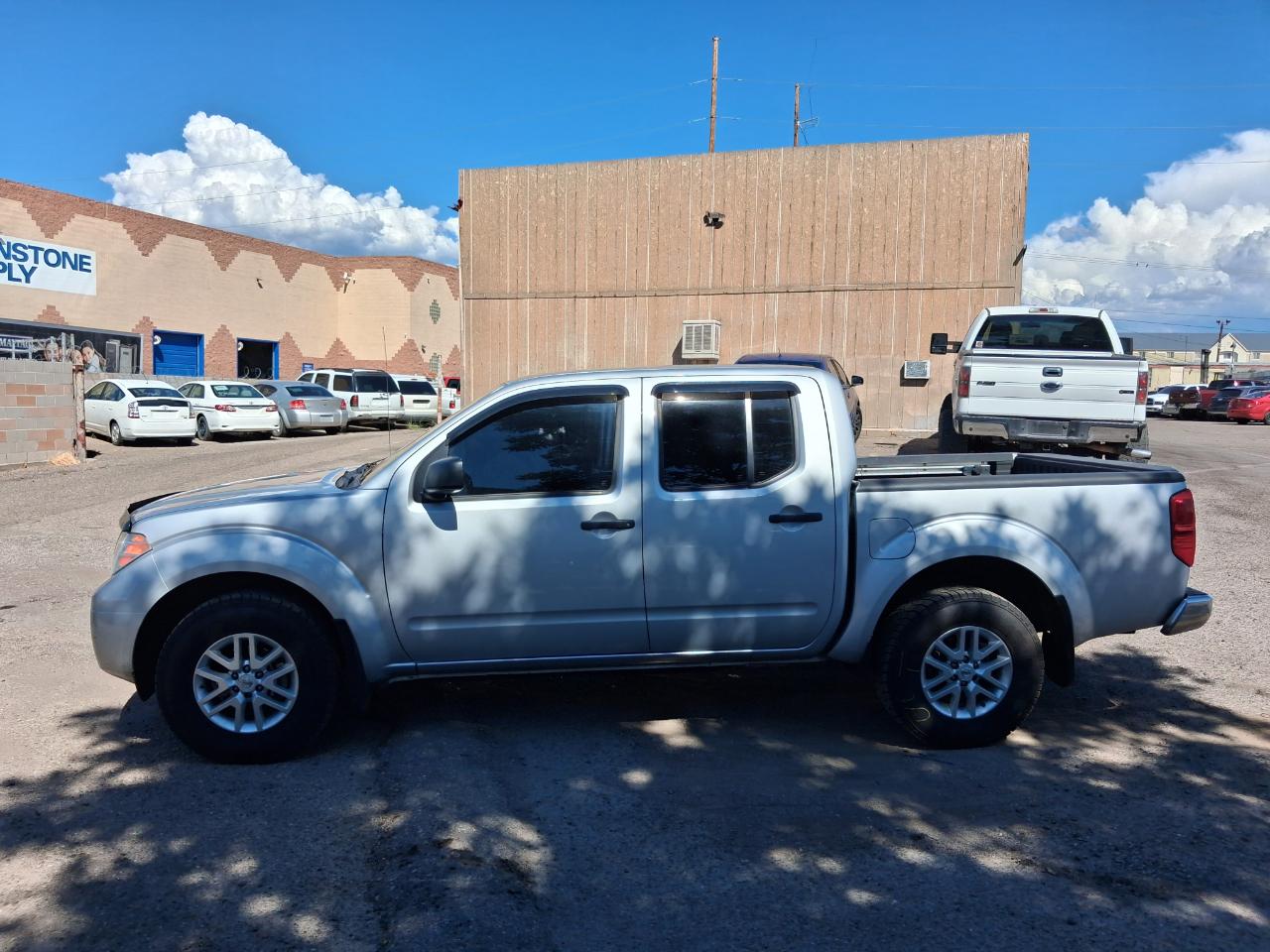 Nissan Frontier SL Crew Cab 5AT 4WD 2019