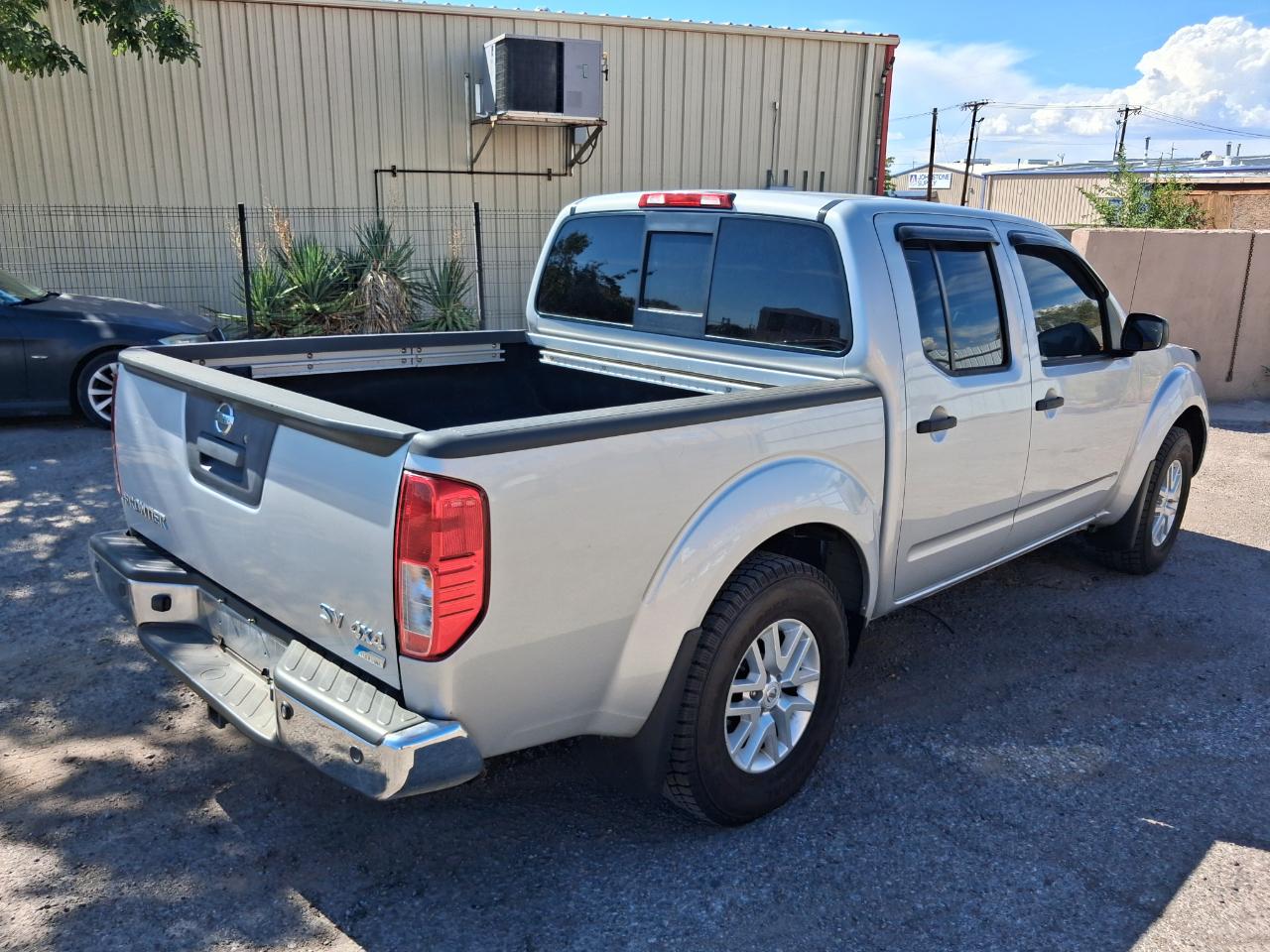 Nissan Frontier SL Crew Cab 5AT 4WD 2019