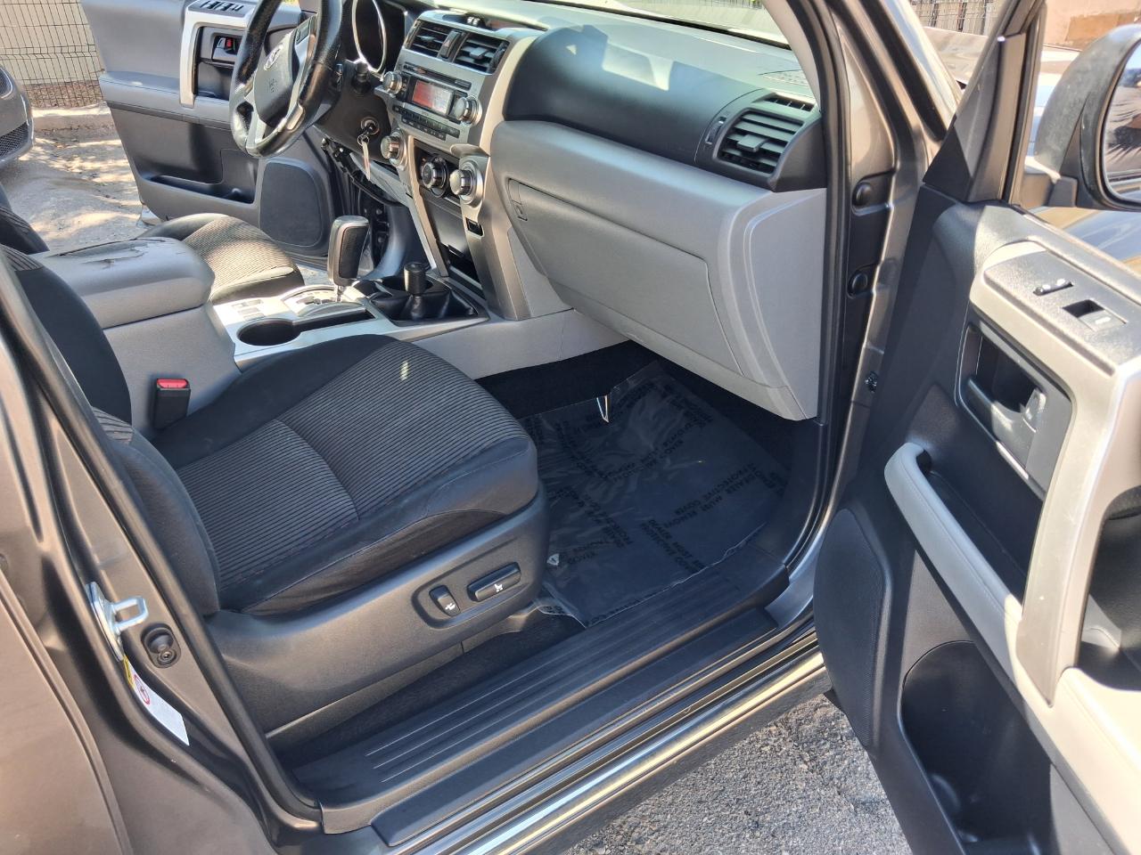 Toyota 4Runner SR5 4WD 2010