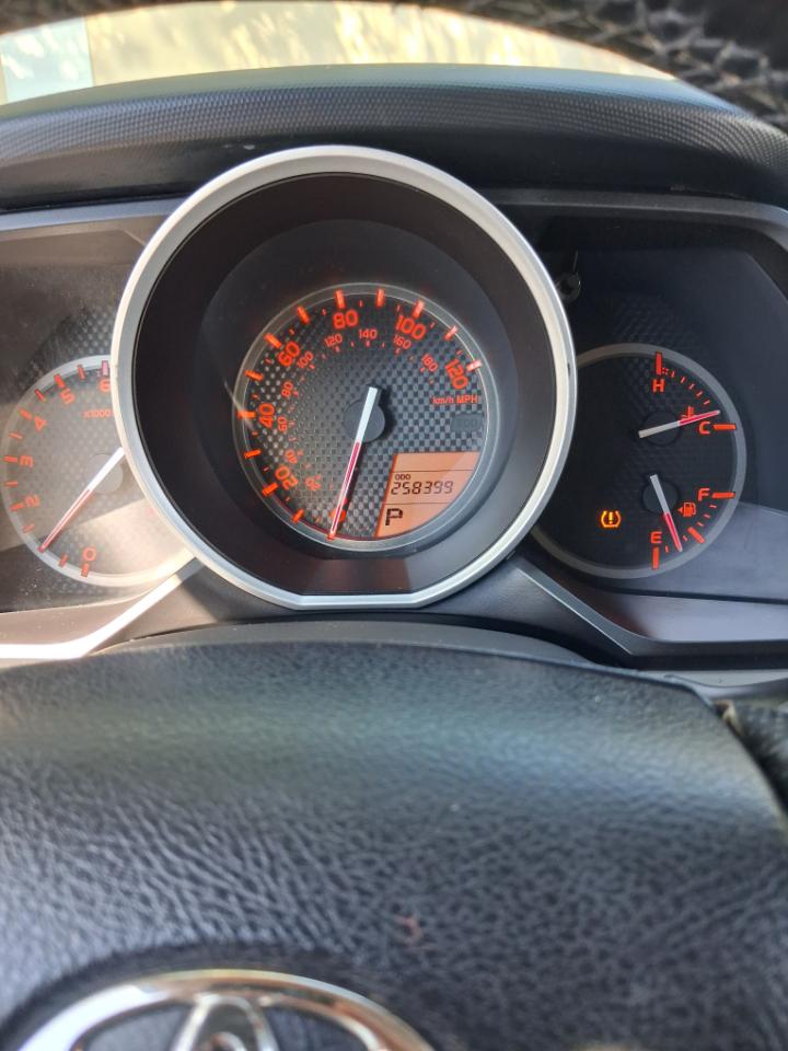 Toyota 4Runner SR5 4WD 2010