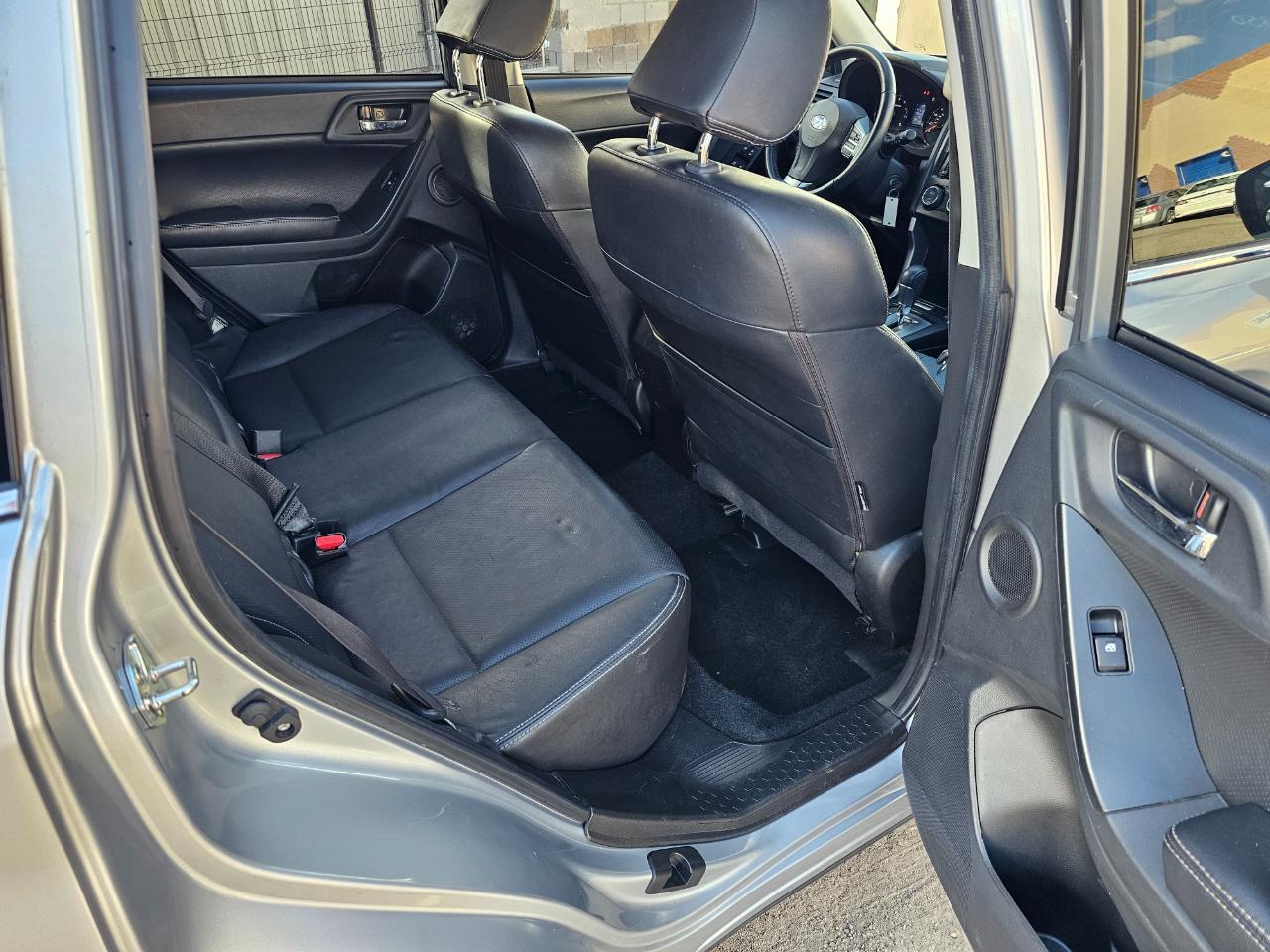 Subaru Forester 2.0XT Touring 2014