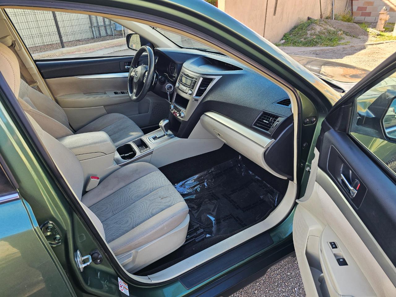 Subaru Outback 2.5i 2013