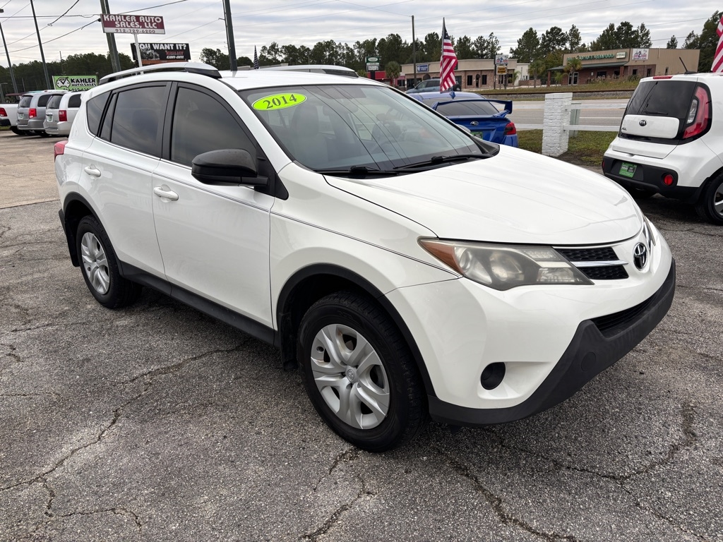 Toyota RAV4 LE FWD 2014