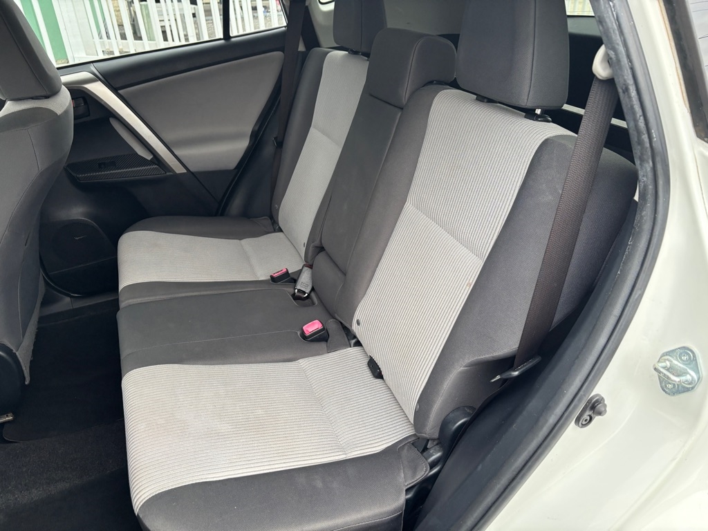 Toyota RAV4 LE FWD 2014