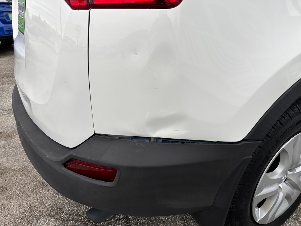 Toyota RAV4 LE FWD 2014