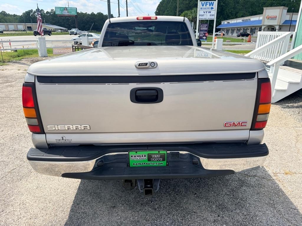 GMC Sierra 1500 Long Bed 2WD 2005