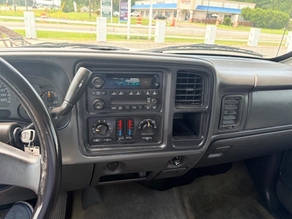 GMC Sierra 1500 Long Bed 2WD 2005