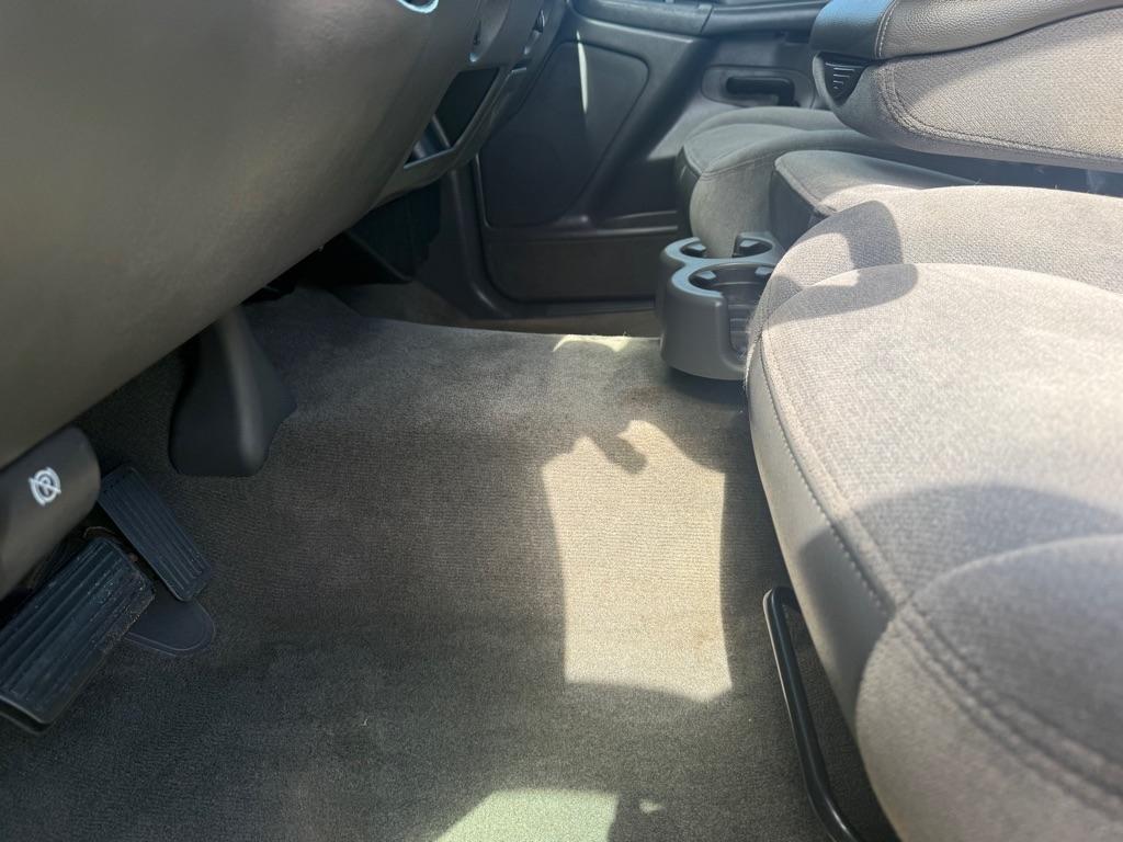 GMC Sierra 1500 Long Bed 2WD 2005