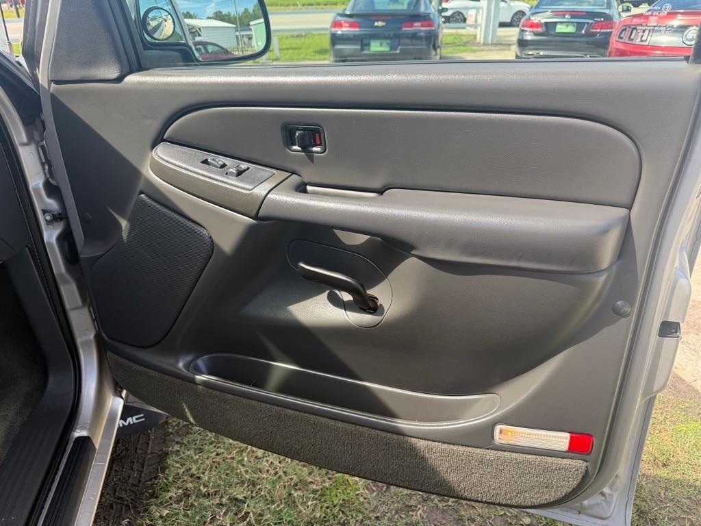 GMC Sierra 1500 Long Bed 2WD 2005