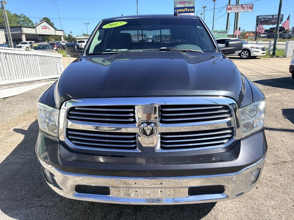 RAM 1500 SLT Crew Cab SWB 2WD 2017