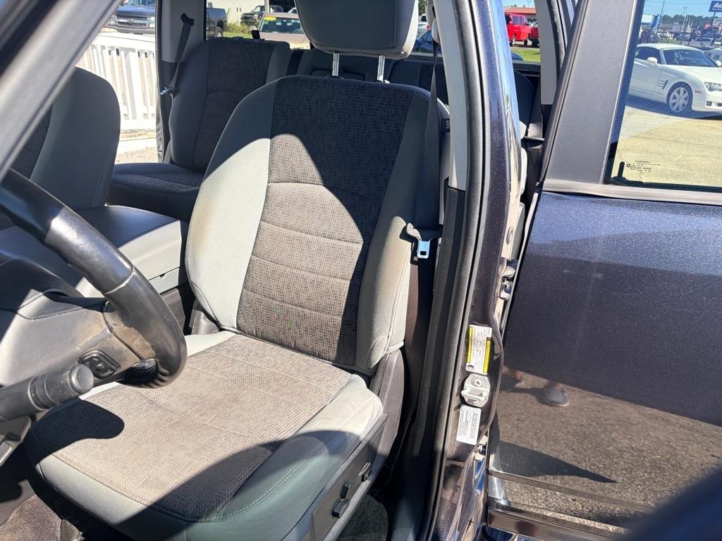 RAM 1500 SLT Crew Cab SWB 2WD 2017
