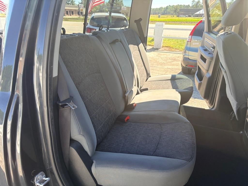 RAM 1500 SLT Crew Cab SWB 2WD 2017