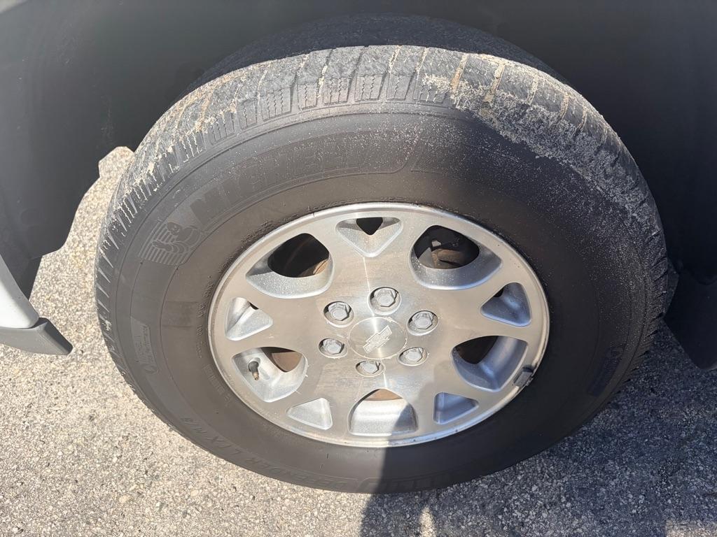 Chevrolet Tahoe 4WD 2003