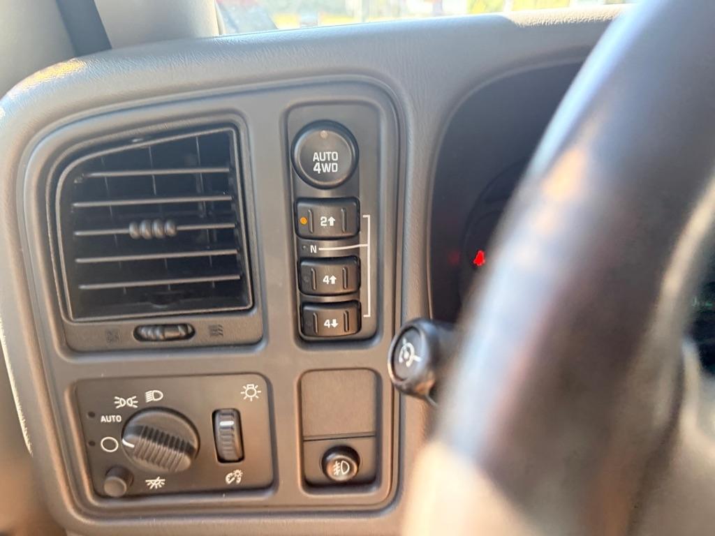 Chevrolet Tahoe 4WD 2003