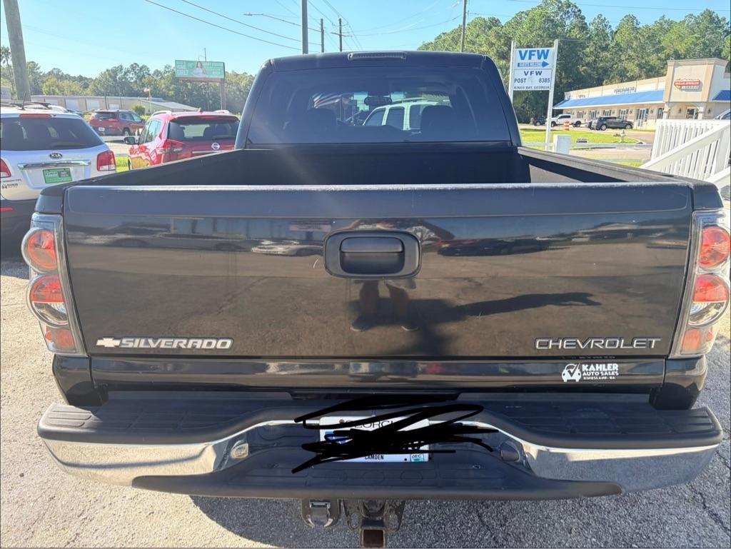 Chevrolet Silverado 2500HD LT Crew Cab Long Bed 4WD 2005