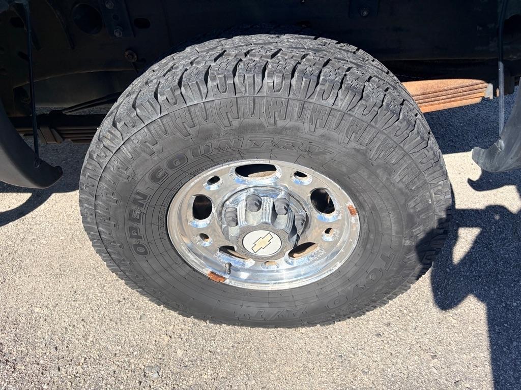 Chevrolet Silverado 2500HD LT Crew Cab Long Bed 4WD 2005