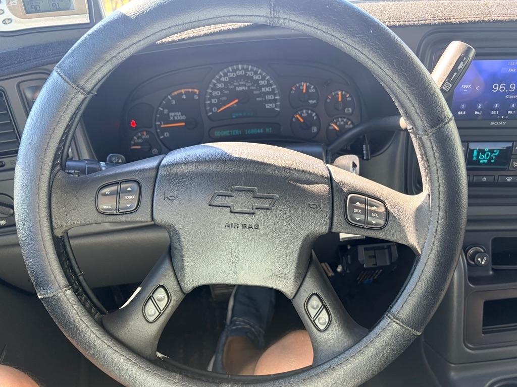 Chevrolet Silverado 2500HD LT Crew Cab Long Bed 4WD 2005