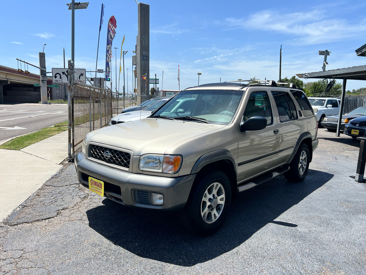 Nissan Pathfinder  2001
