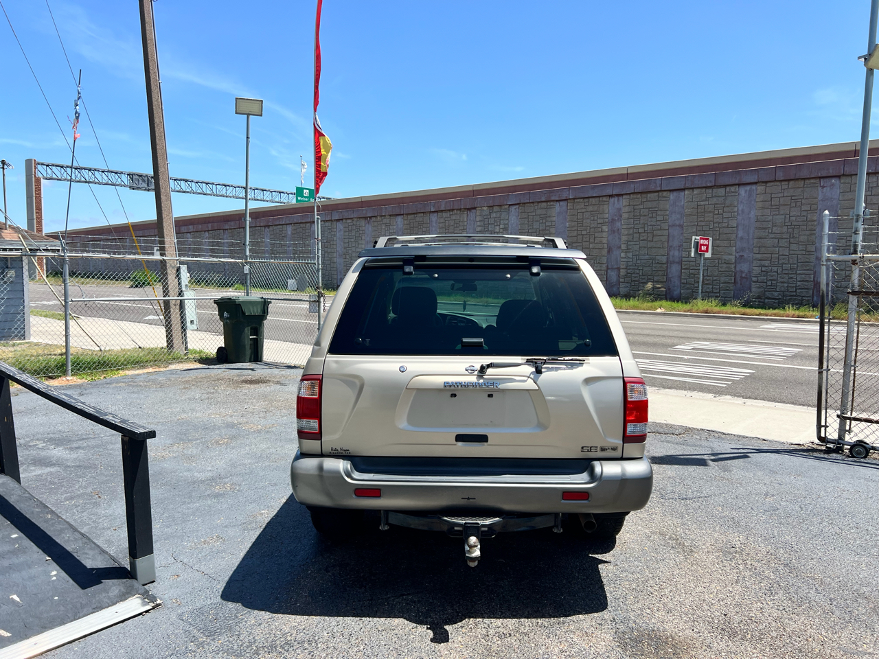 Nissan Pathfinder  2001