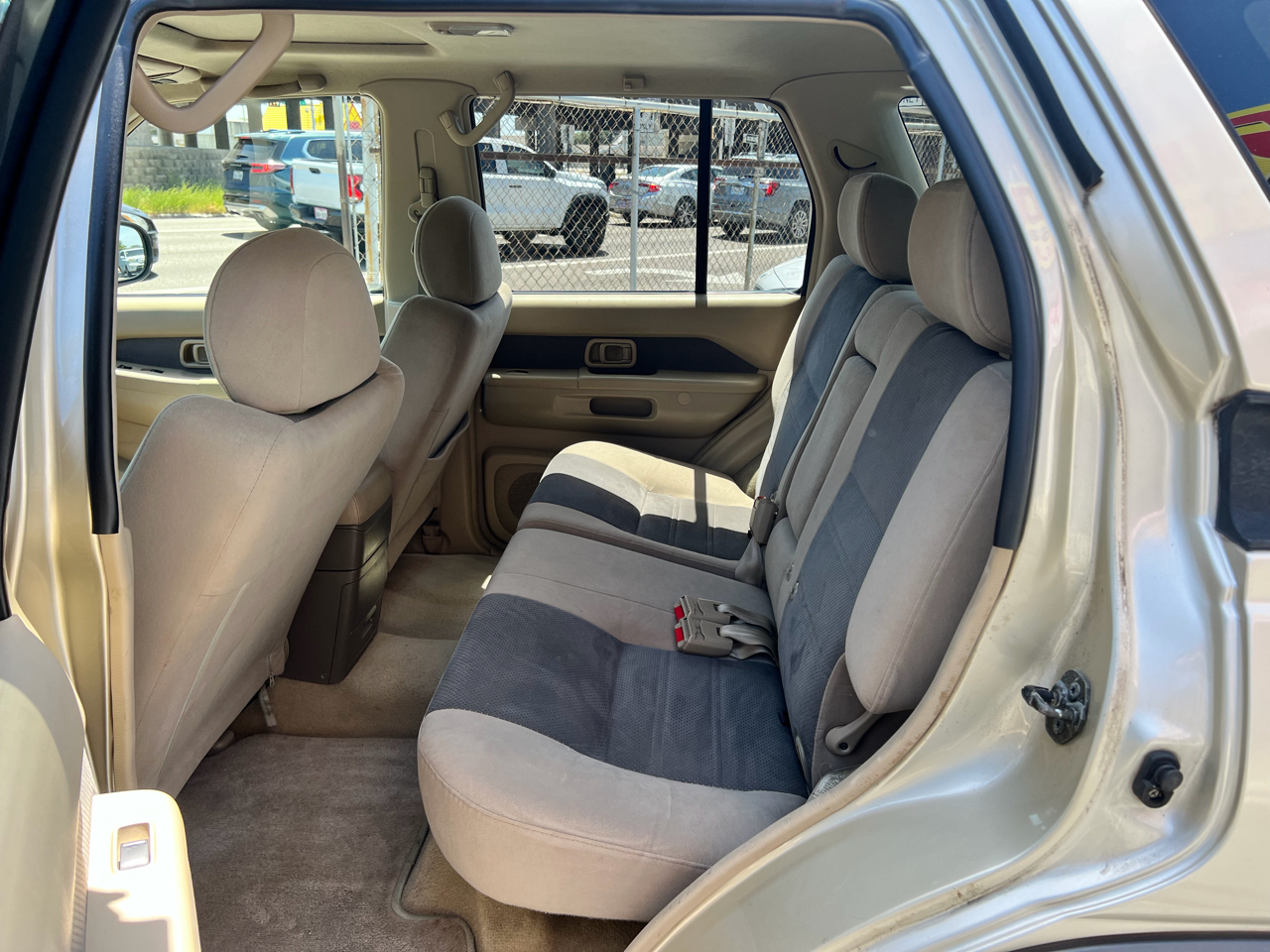 Nissan Pathfinder  2001