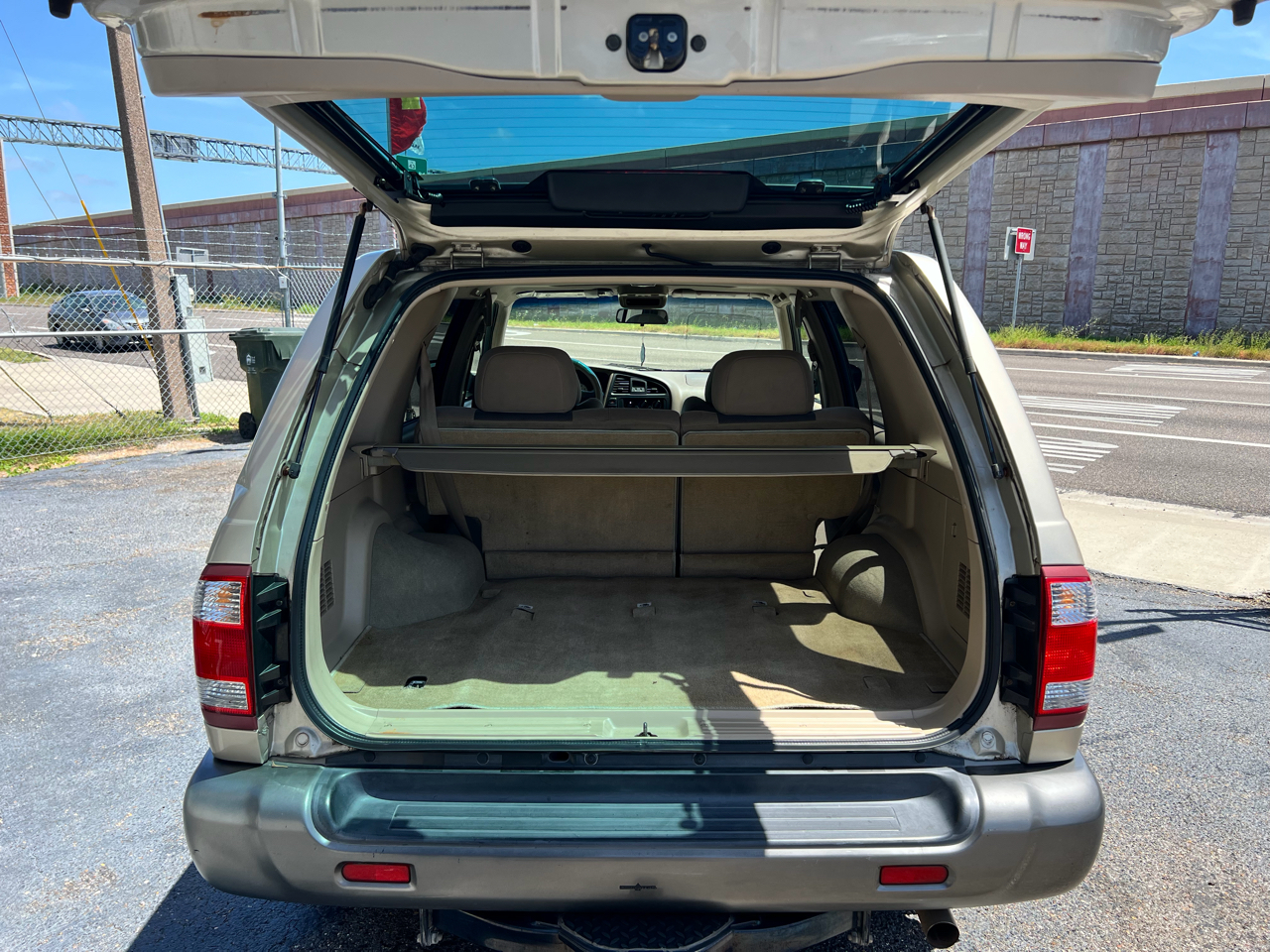 Nissan Pathfinder  2001