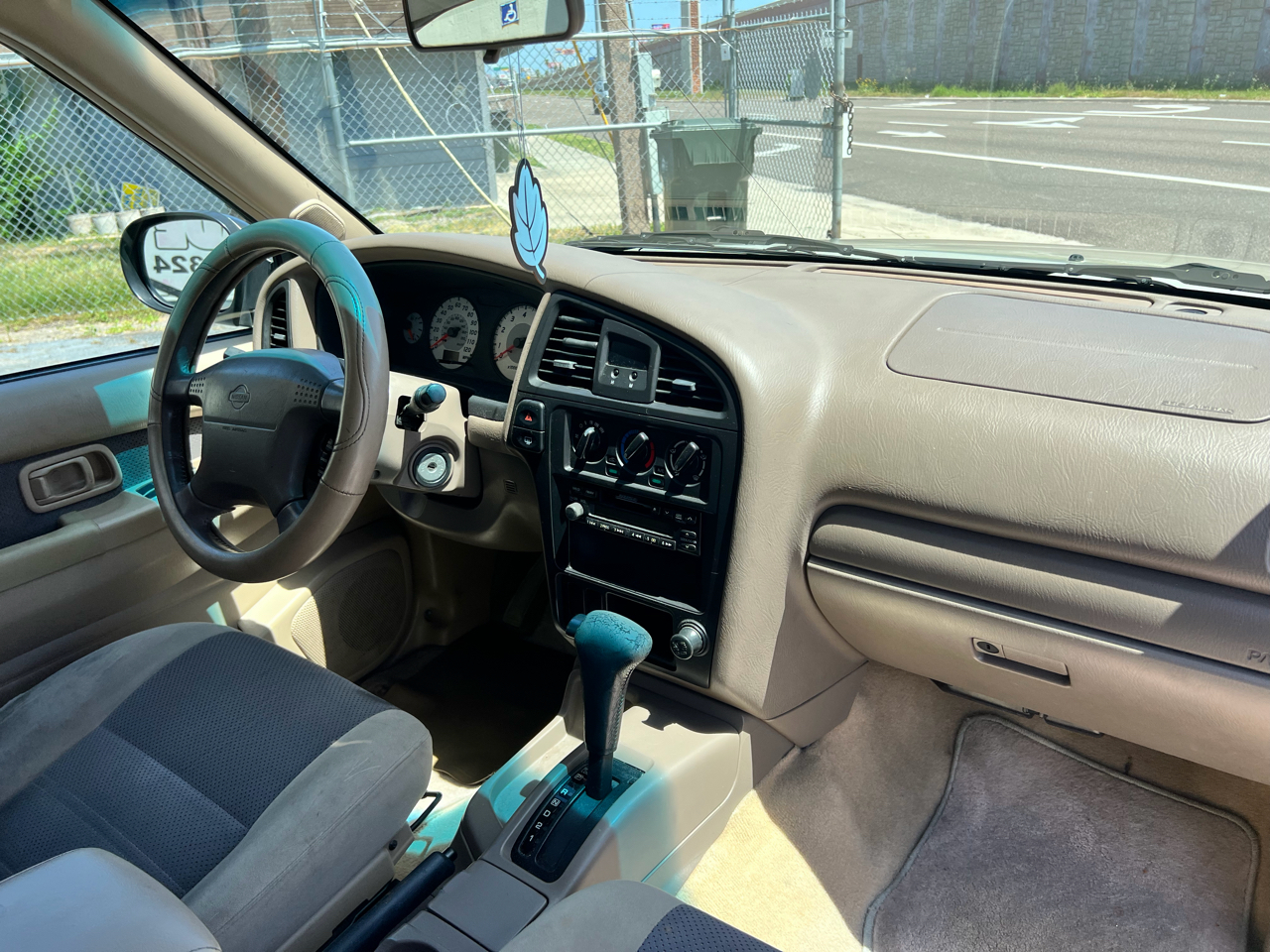 Nissan Pathfinder  2001