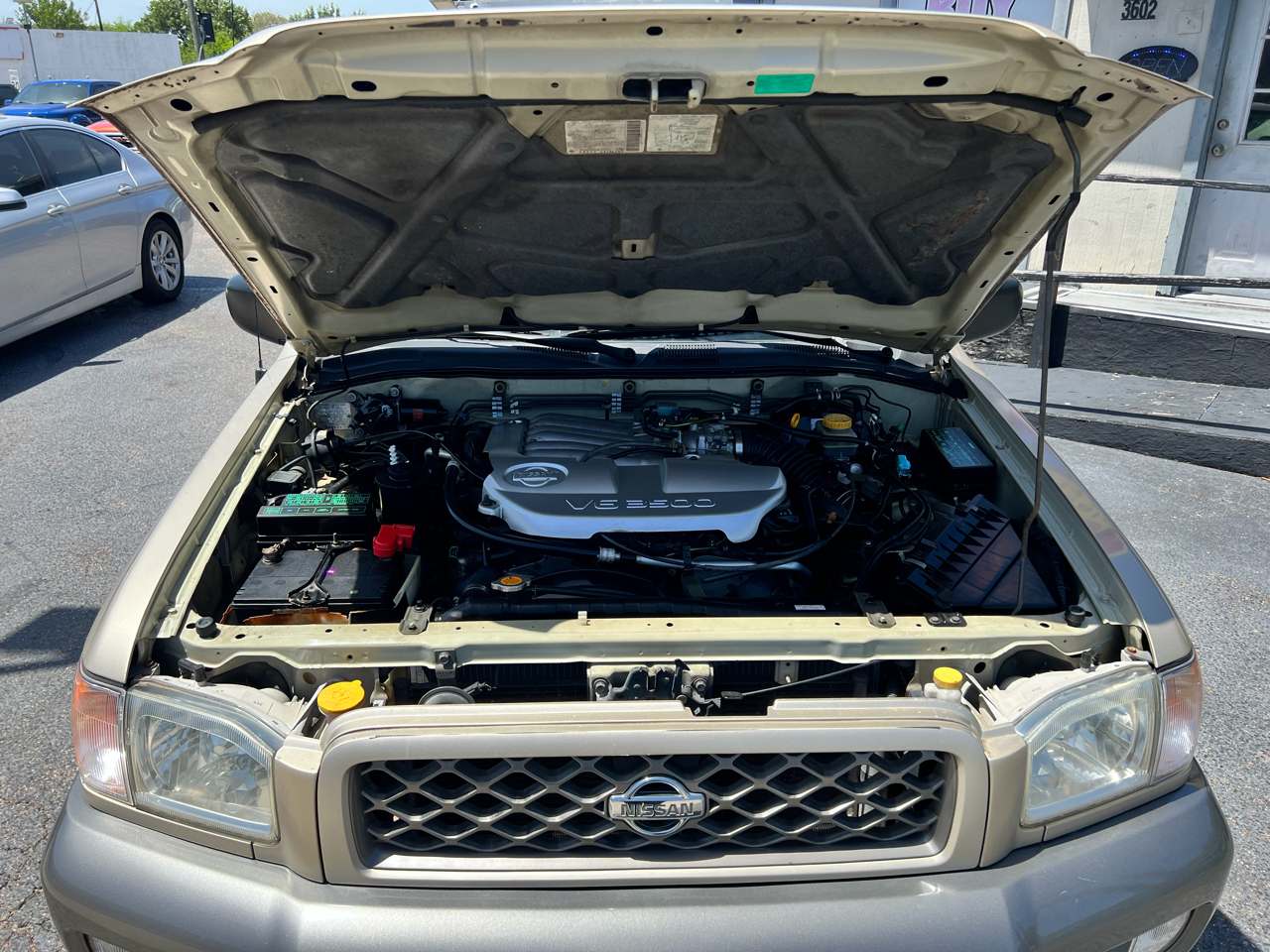 Nissan Pathfinder  2001