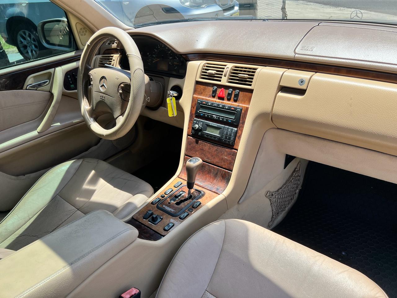 Mercedes-Benz E-Class  2000