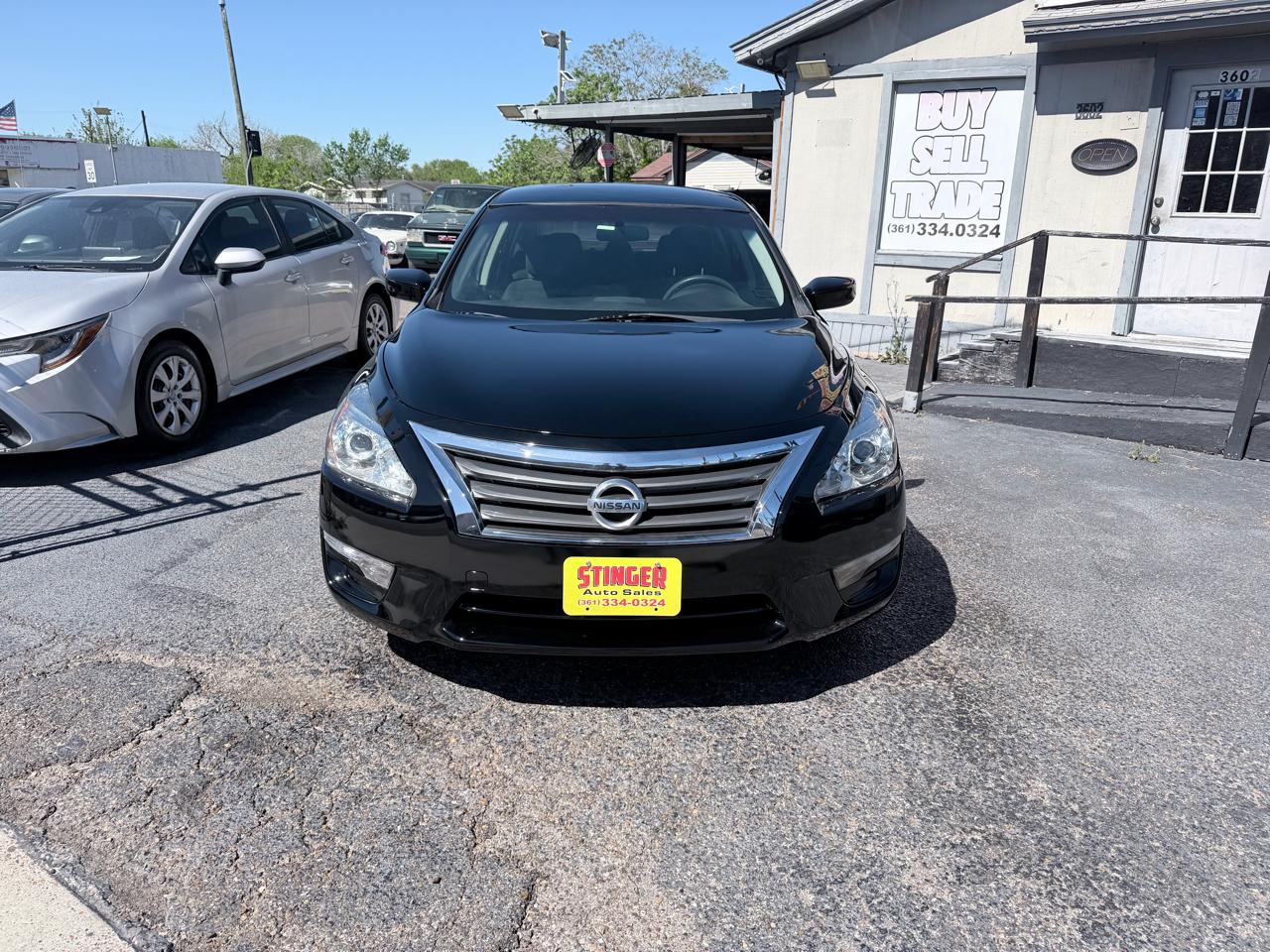 Nissan Altima  2015