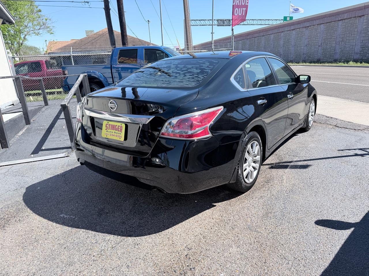 Nissan Altima  2015