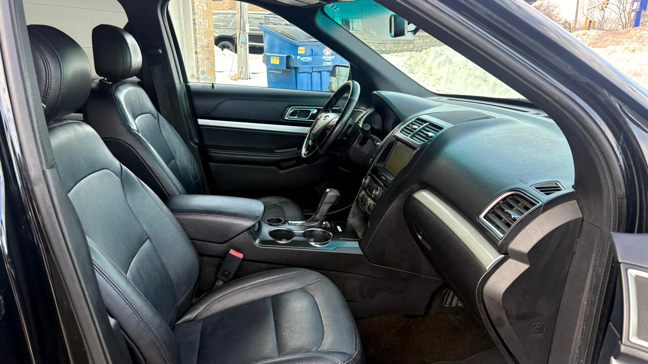 Ford Explorer XLT FWD 2016