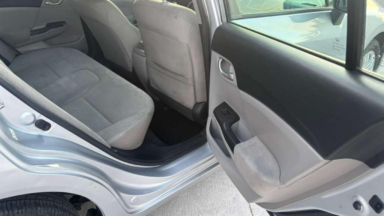 Honda Civic LX sedan 2013