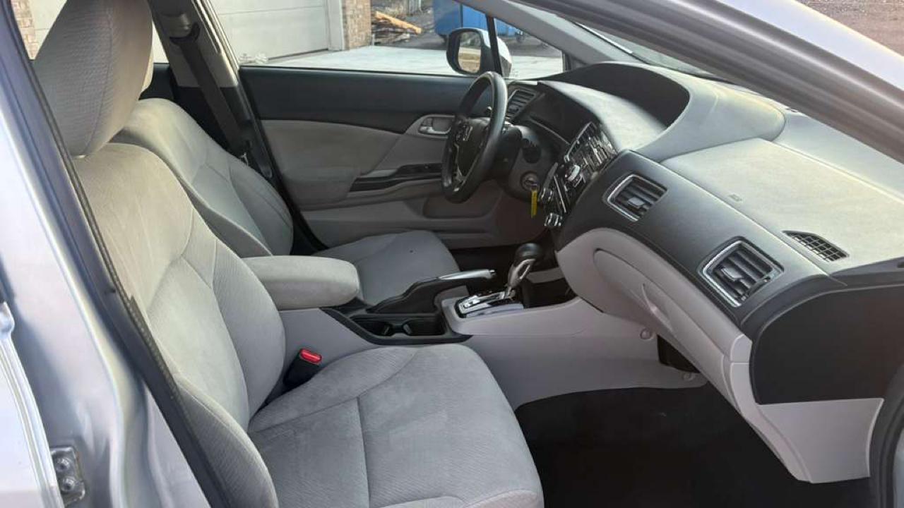 Honda Civic LX sedan 2013