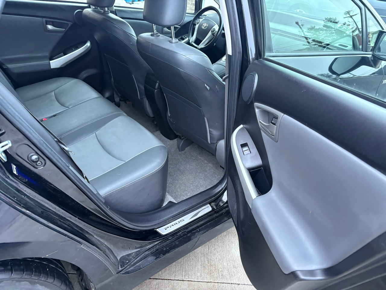 Toyota Prius Prius V 2012