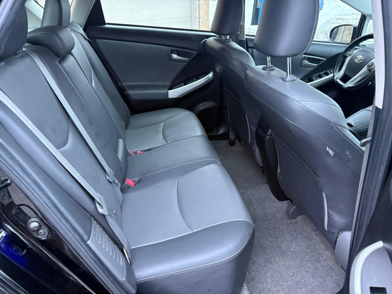 Toyota Prius Prius V 2012