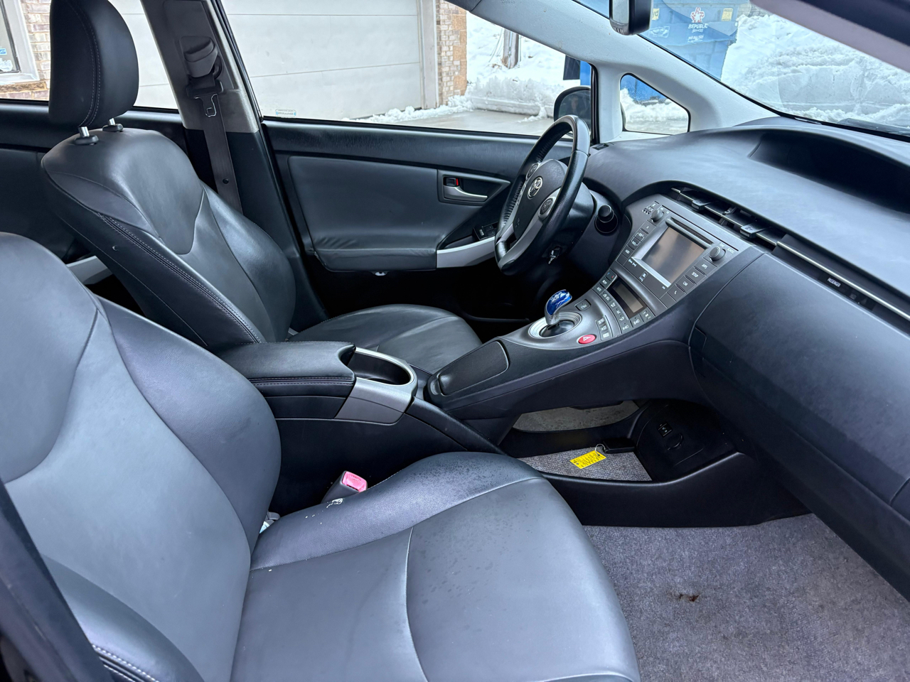 Toyota Prius Prius V 2012