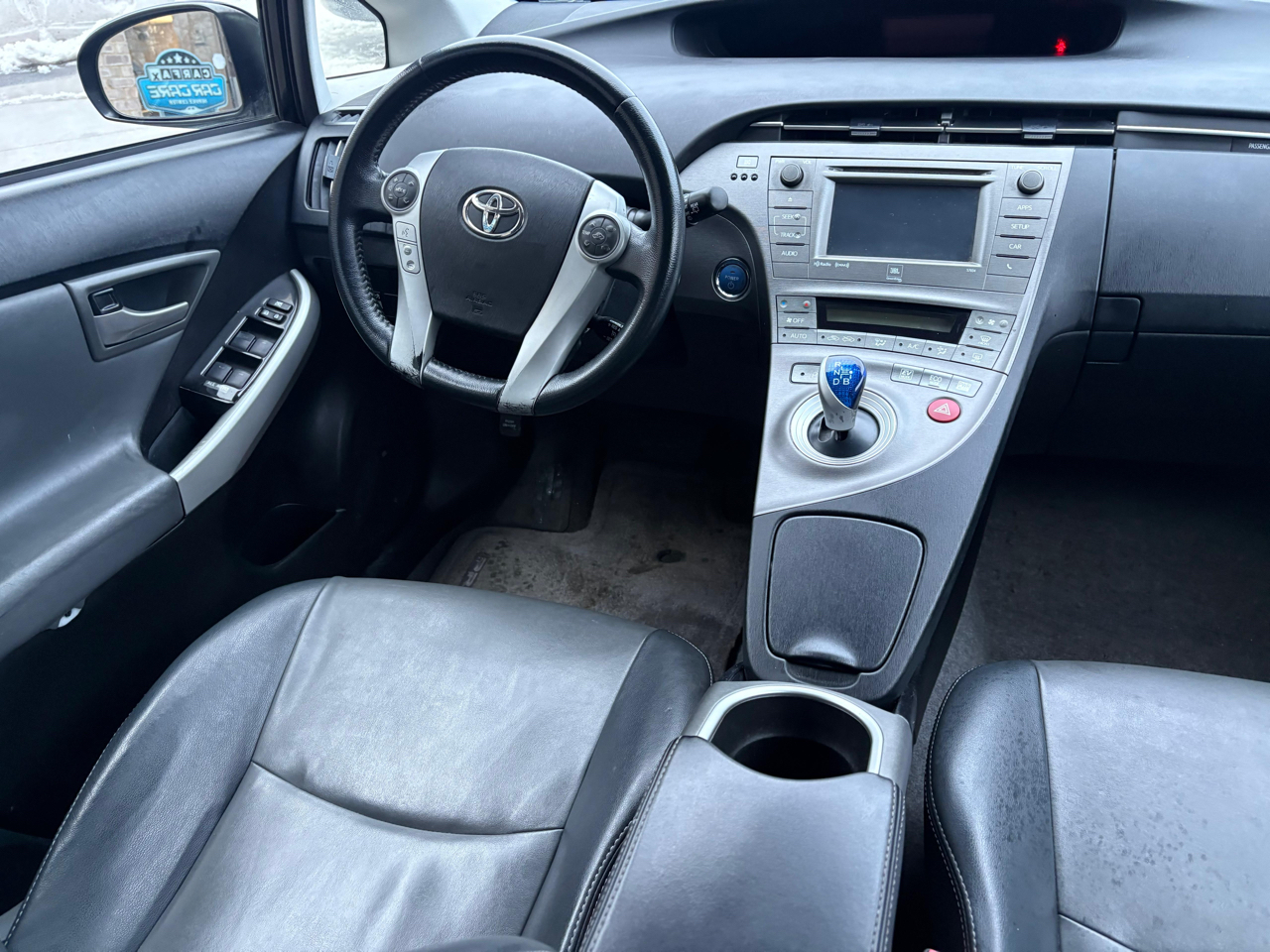 Toyota Prius Prius V 2012