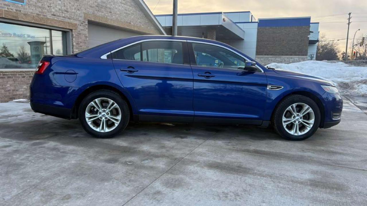 Ford Taurus SEL FWD 2014