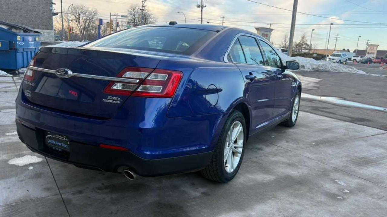 Ford Taurus SEL FWD 2014