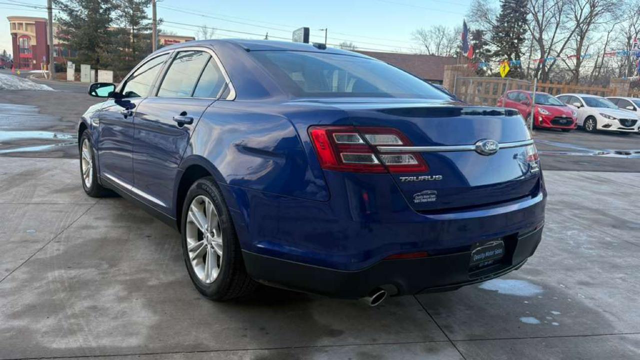 Ford Taurus SEL FWD 2014
