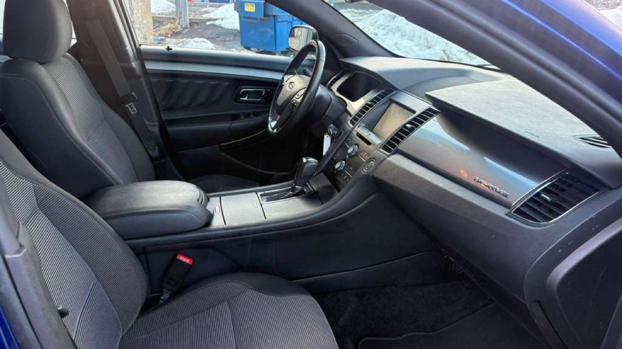 Ford Taurus SEL FWD 2014