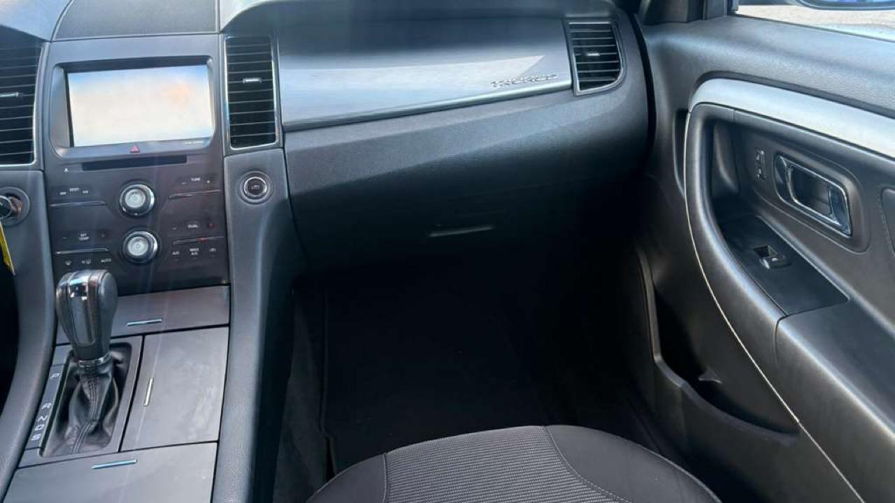 Ford Taurus SEL FWD 2014