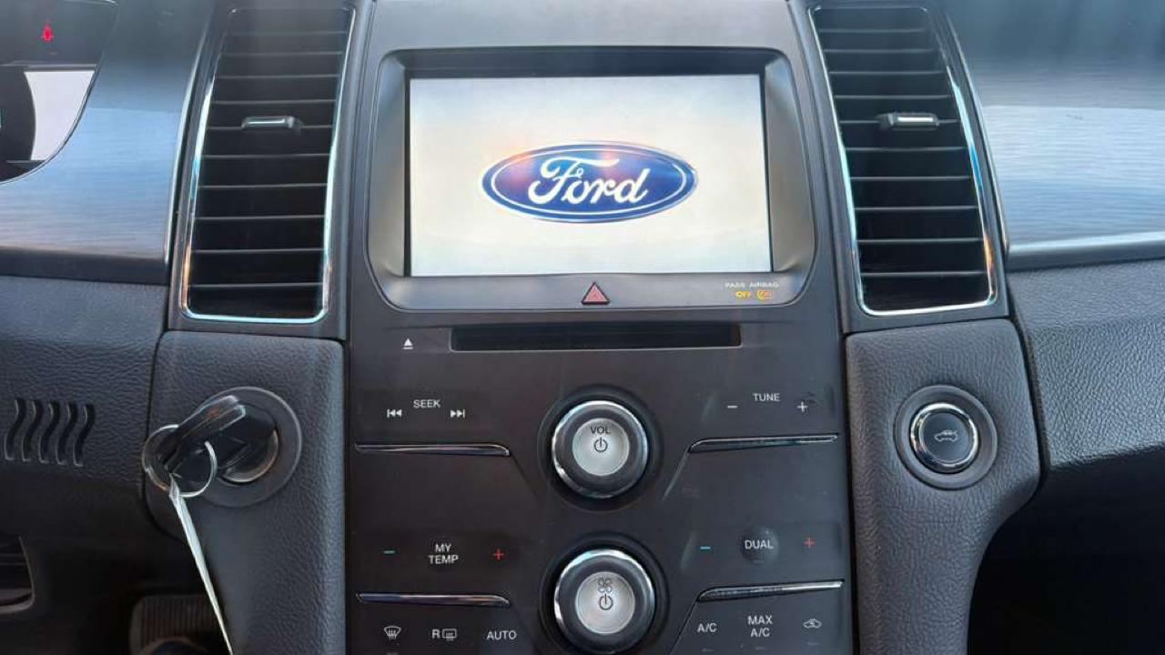 Ford Taurus SEL FWD 2014