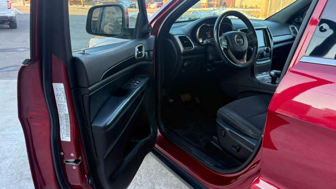 Jeep Grand Cherokee Laredo 4WD 2014