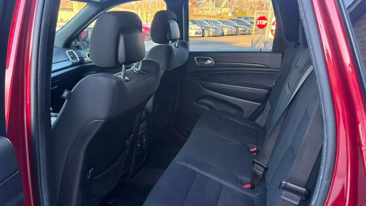 Jeep Grand Cherokee Laredo 4WD 2014