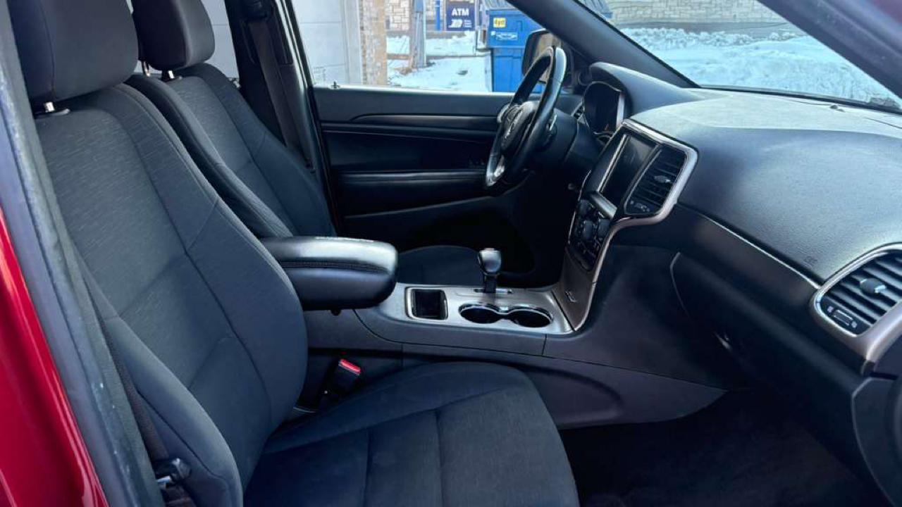 Jeep Grand Cherokee Laredo 4WD 2014