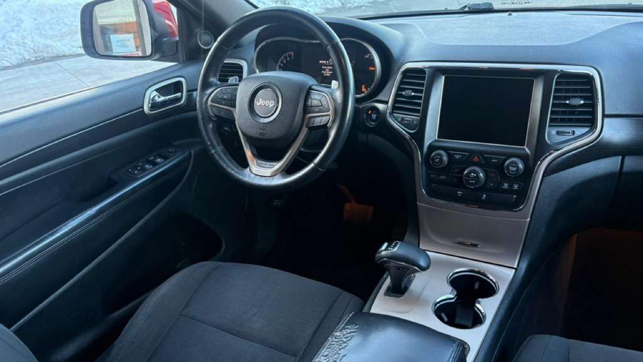 Jeep Grand Cherokee Laredo 4WD 2014