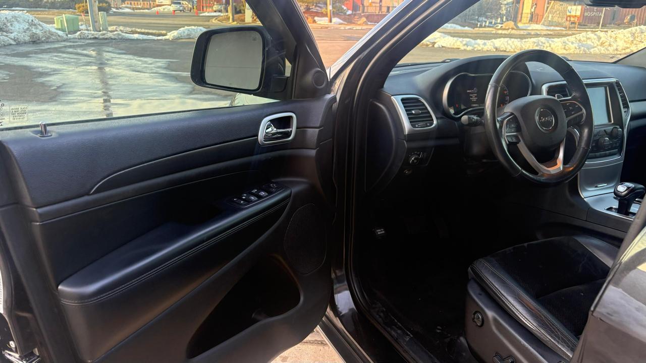 Jeep Grand Cherokee Laredo 2WD 2015